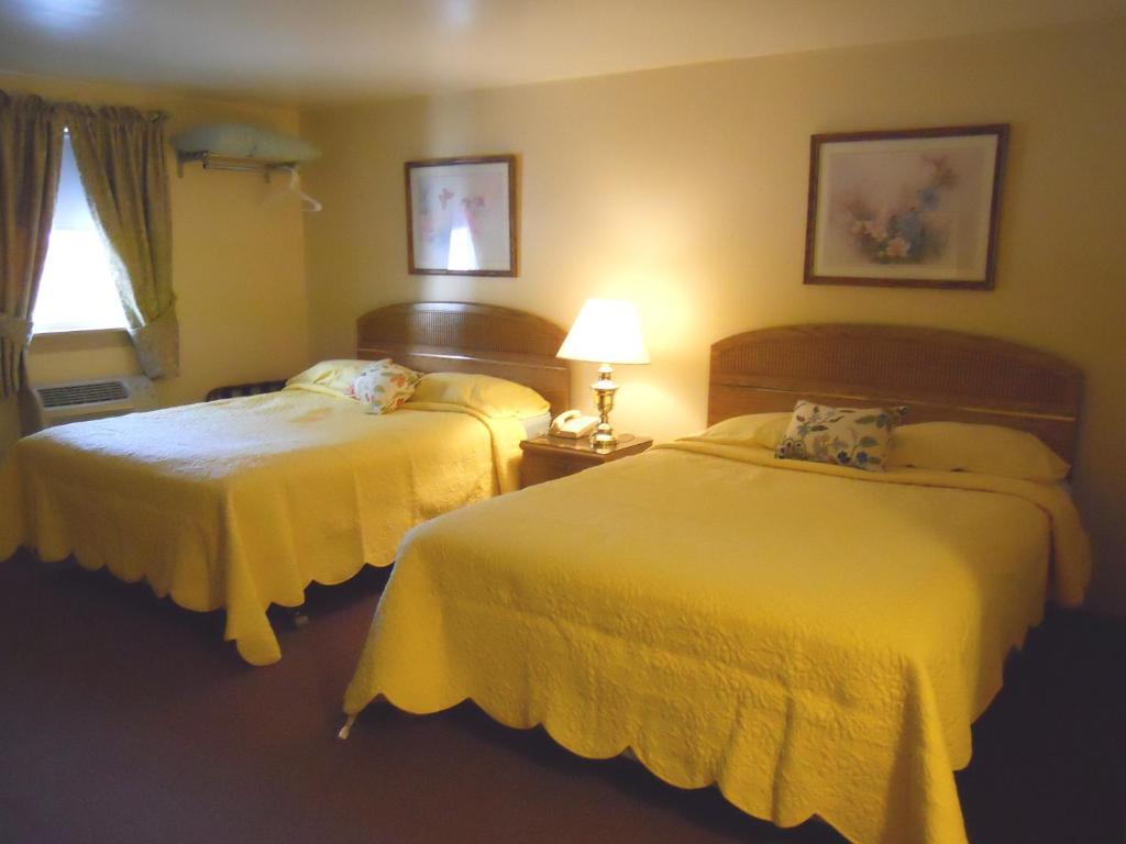 Autumn Breeze Motor Lodge Северен Уудсток Стая снимка